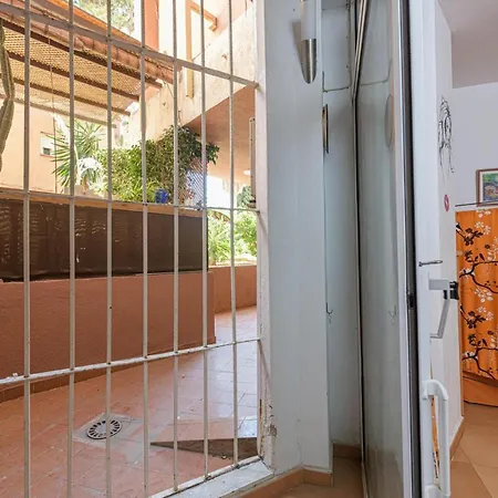 Estudio La Colina * Τορρεμολίνος